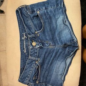 American eagle booty shorts